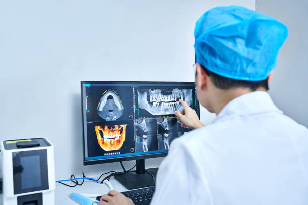 Best Dentist for Tooth Abscess  in Wolcottville, IN